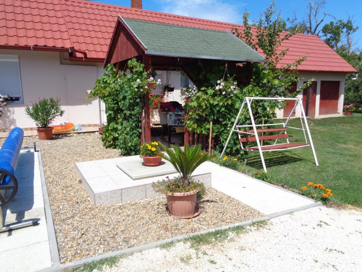 Irenke Vendeghaz Appartement Alsópáhok Buitenkant foto